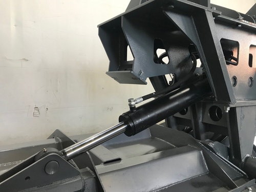 Отвал "Бабочка" для фронтальные погрузчики и экскаваторы-погрузчики с гидроповоротом 