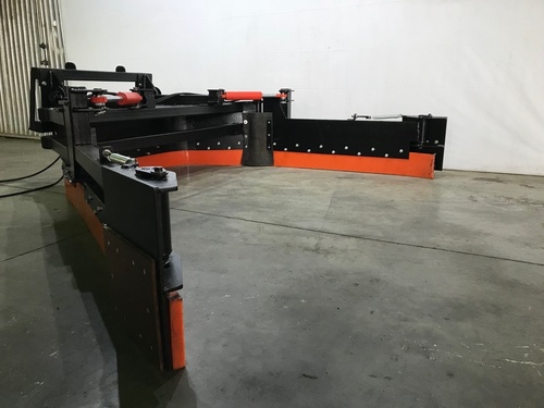 Скрепер на мини-погрузчики и прочие машины 