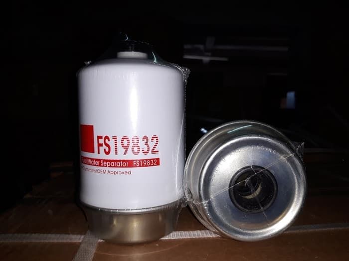Фильтр топливный сепаратор FleetGuard FS19832 