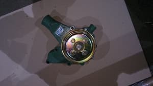 Водяной насос для двигателя CA6110 